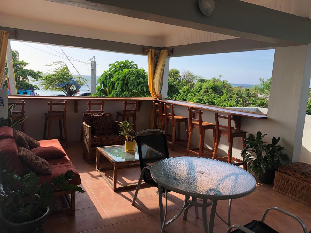 Airport Beach Hotel 蒙特哥贝 外观 照片