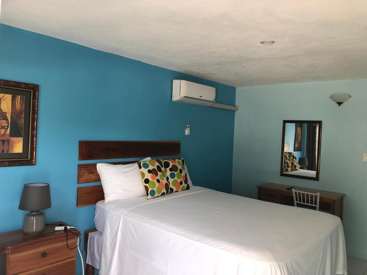 Airport Beach Hotel 蒙特哥贝 外观 照片